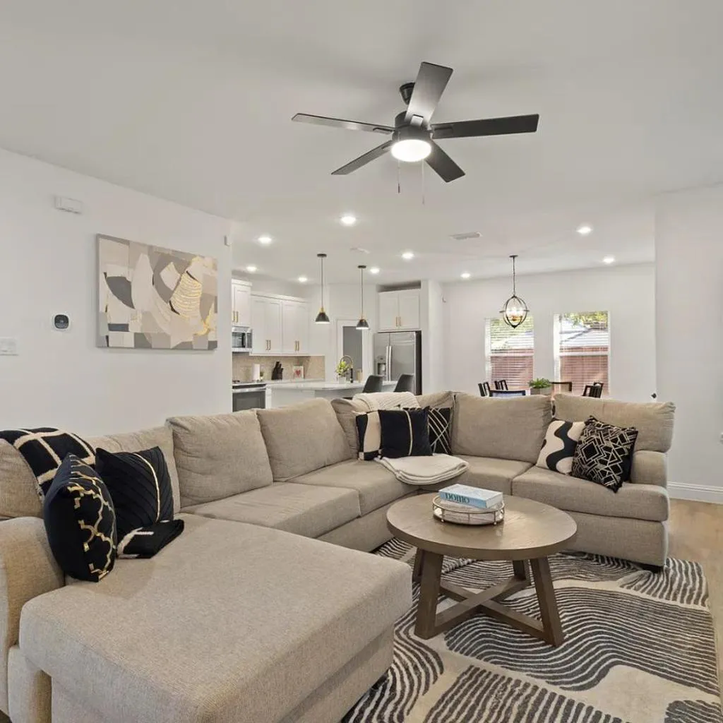 Photograph of 4 Bdr, 2.5Bth Dallas Getaway, New Build