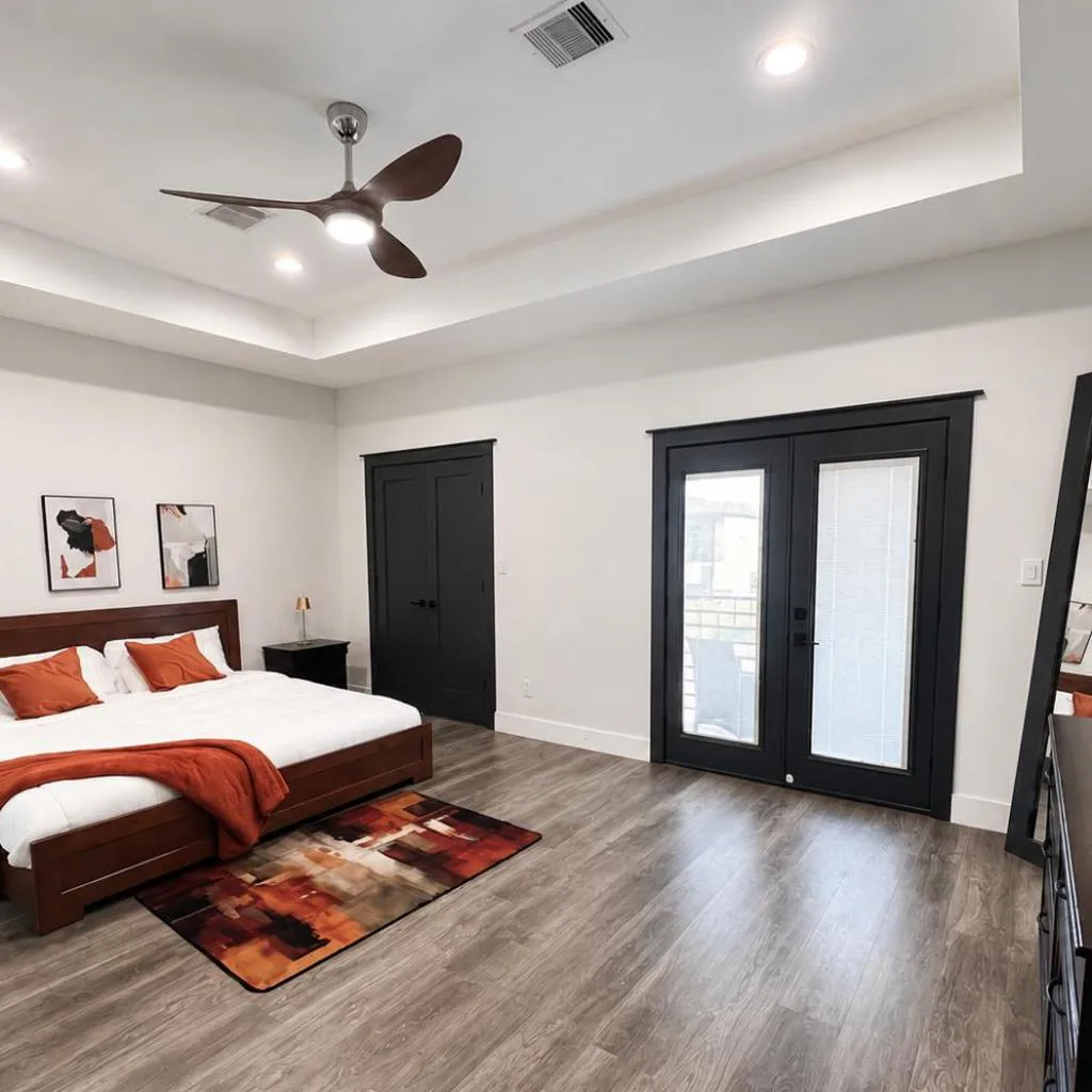 Photograph of Modern 3BR Home King Suite 10 Min Downtown