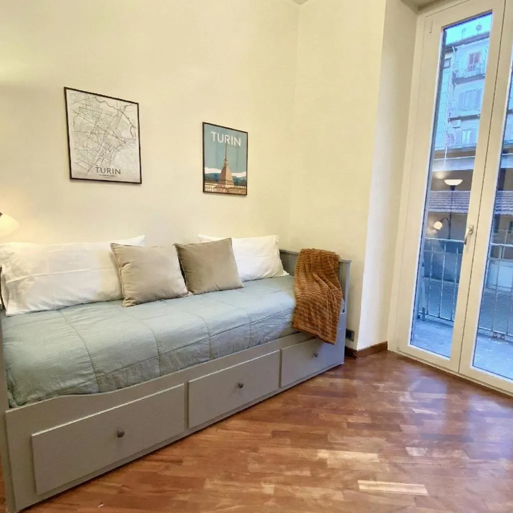 Photograph of Casetta di Tommy Downtown Studio Metro and AC