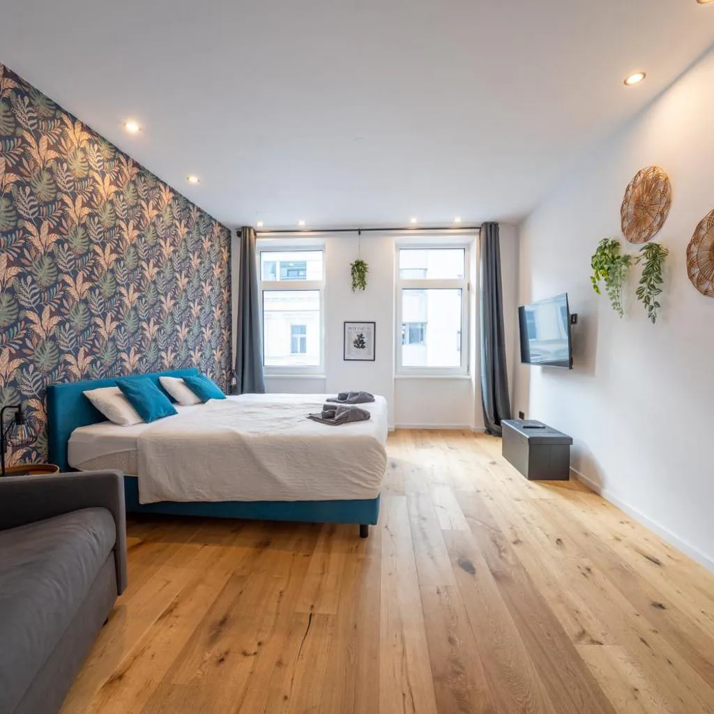 Photograph of Velvet Vienna - Free Parking & EV - Near U1 metro