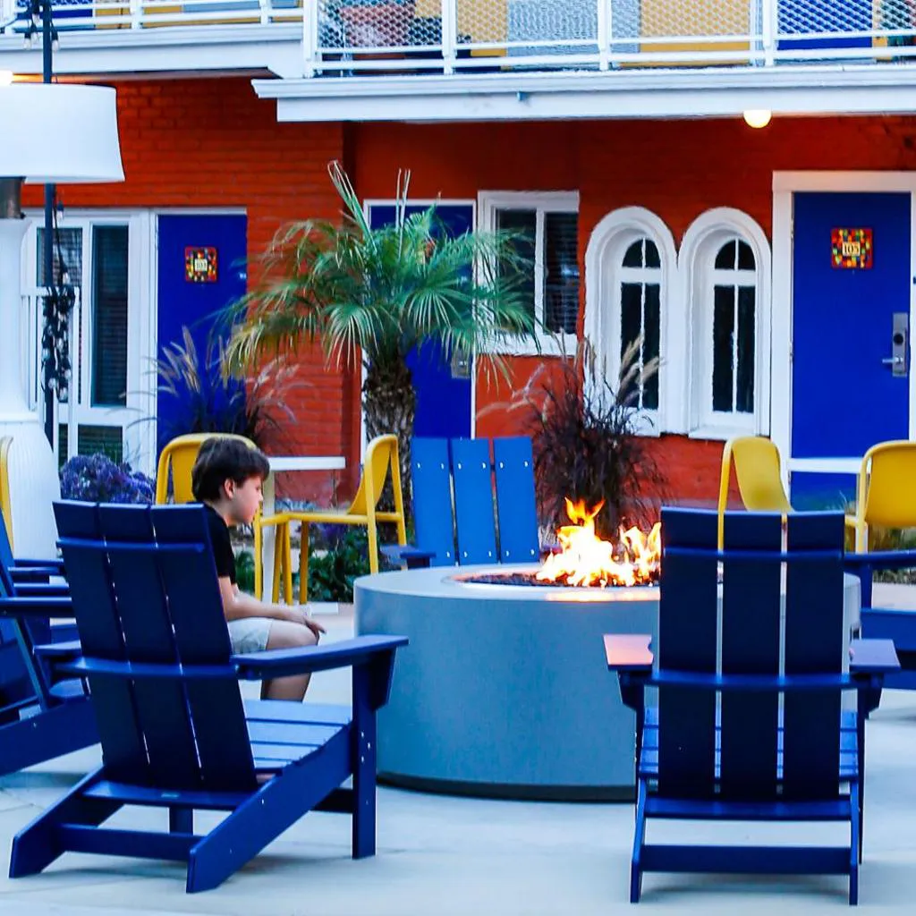 Photograph of Hotel Del Sol