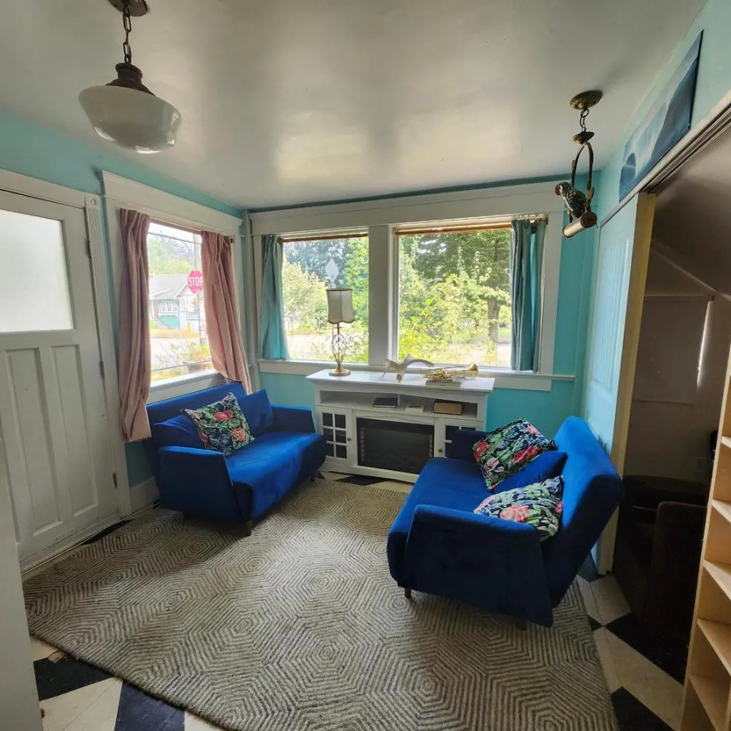 Photograph of Lakeview Suite by Trout Lake