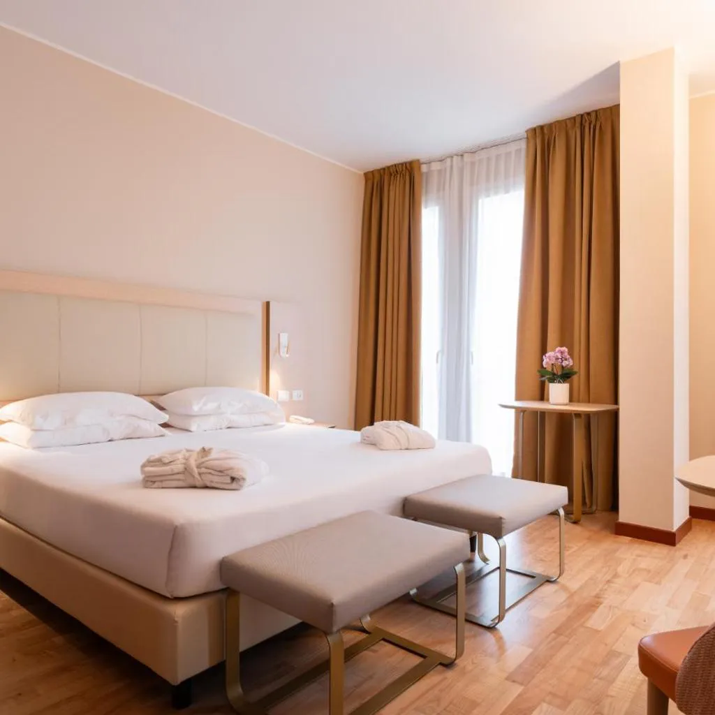 Photograph of Hotel Raffaello