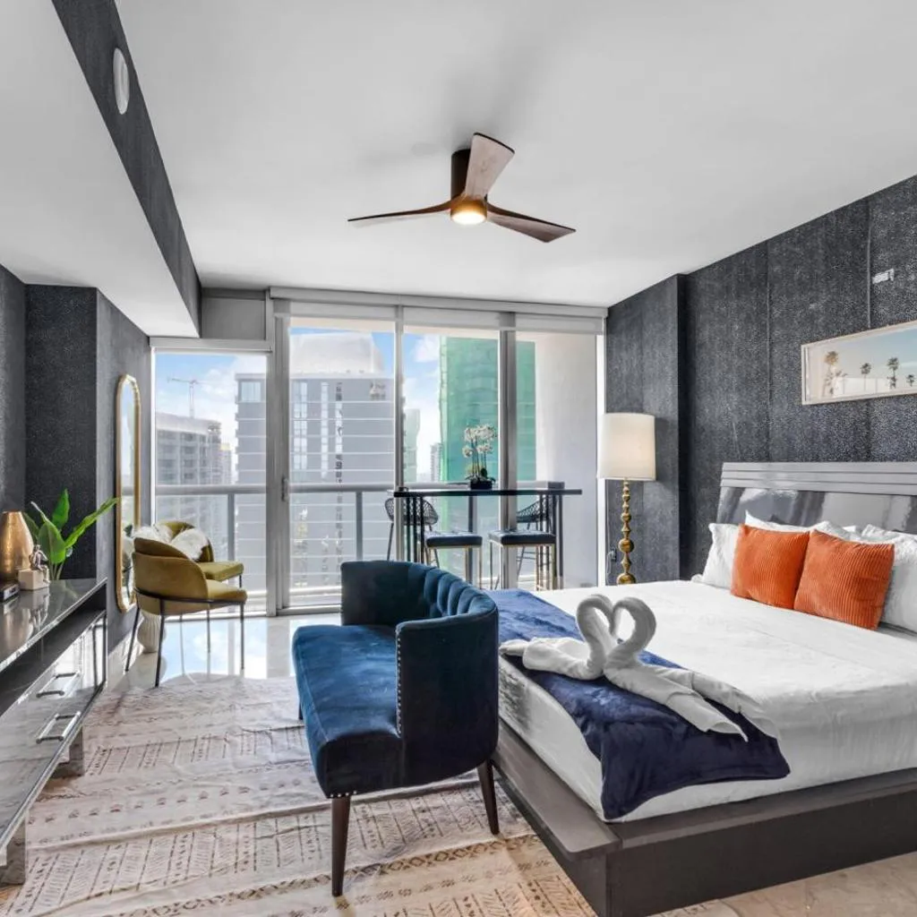 Photograph of Luxury Studio at Icon Brickell with Skyline Views