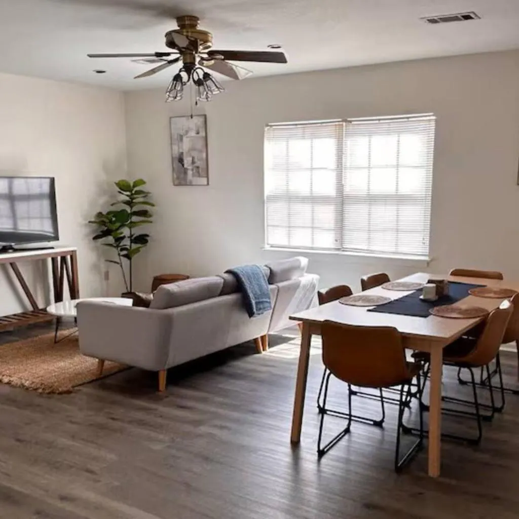 Photograph of Urban Hideaway in Montrose & Museum District