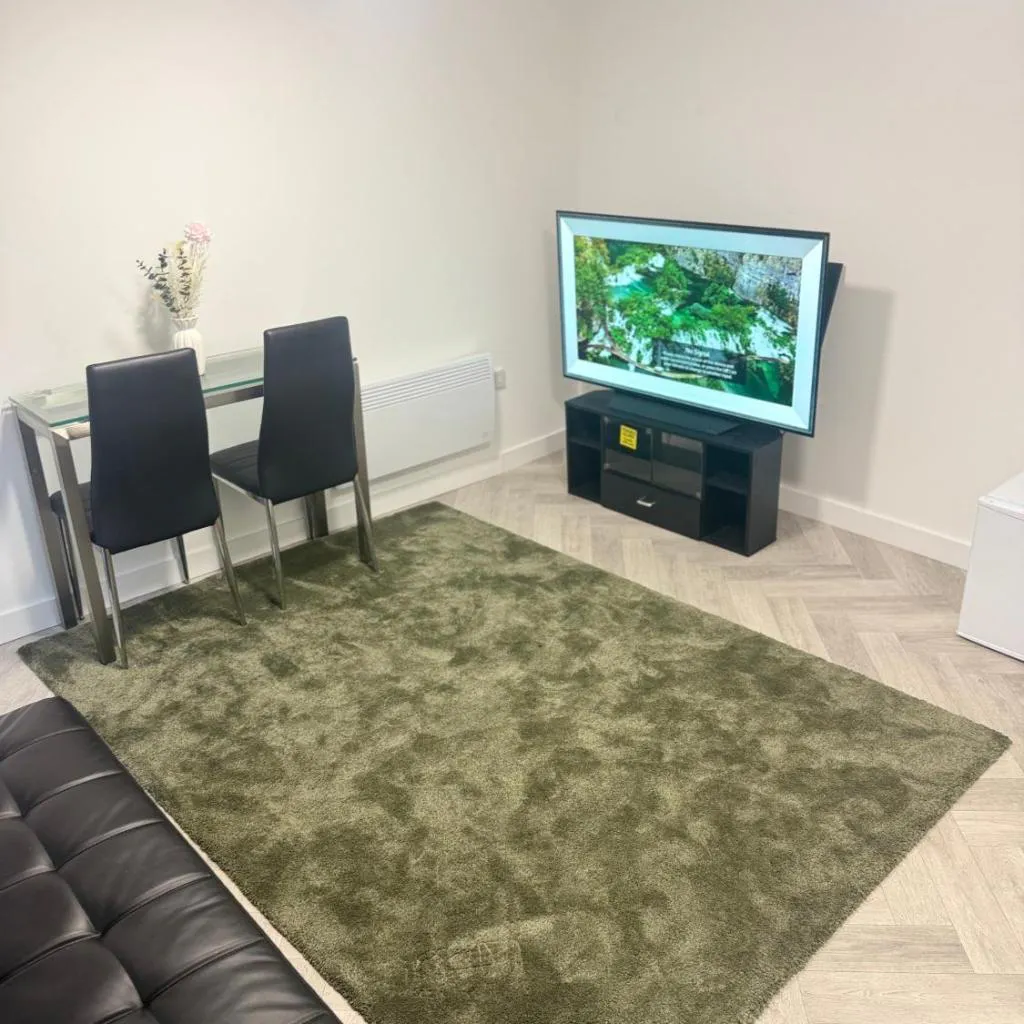 Photograph of 1 Bedroom Flat in Greenwich Woolwich Road