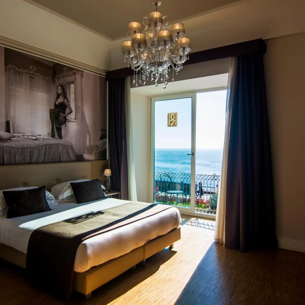 Photograph of Partenope Relais
