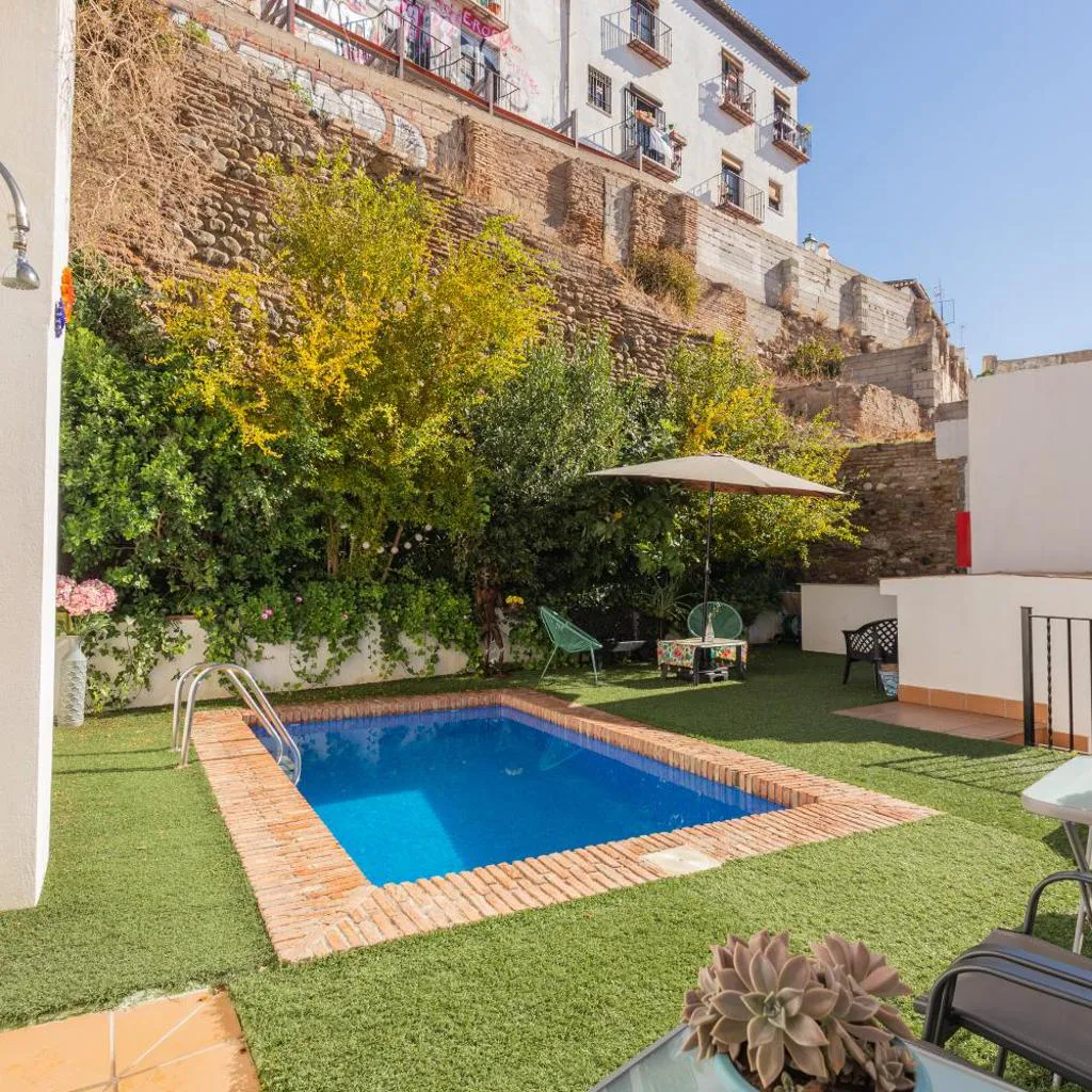 Photograph of Apartamentos Granata