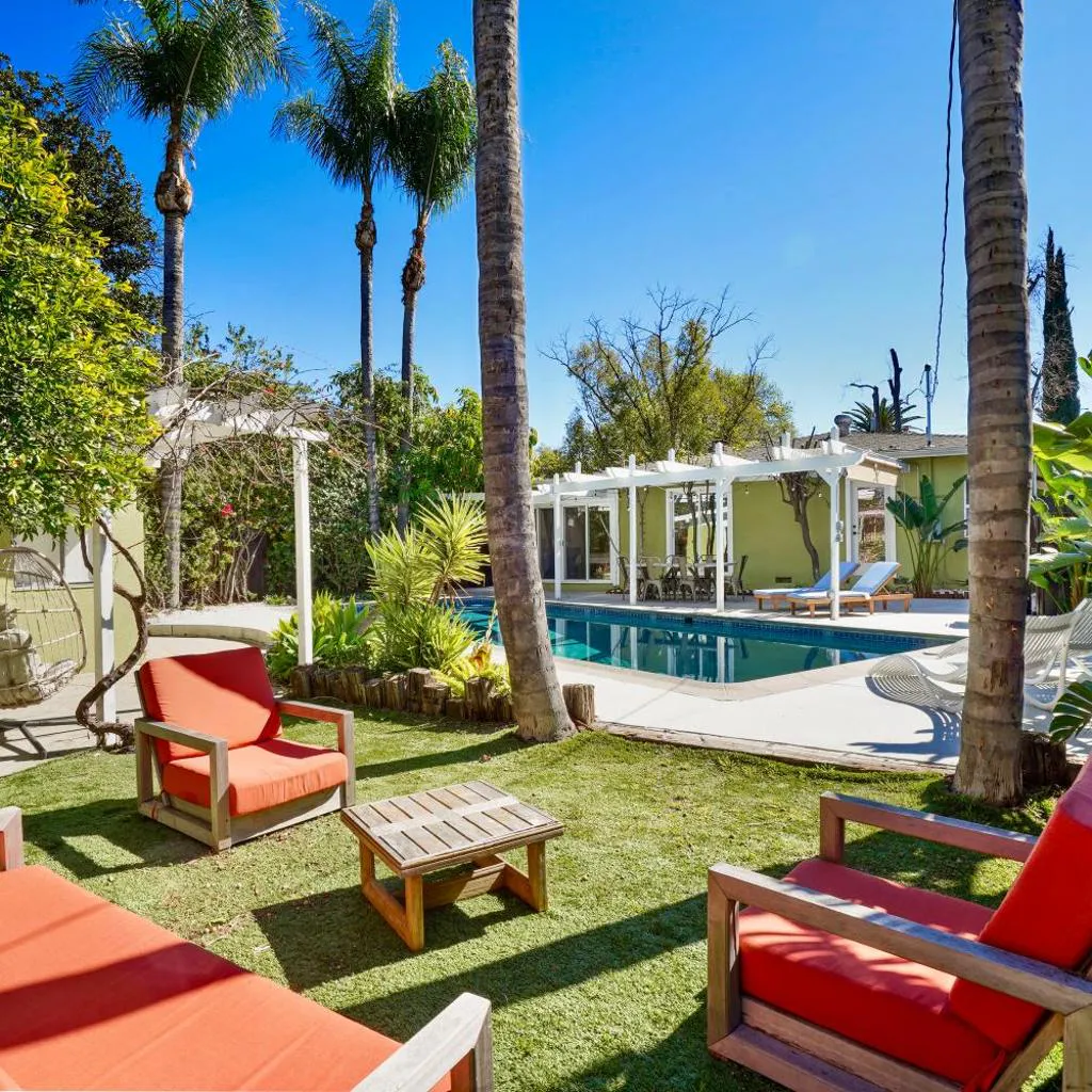Photograph of Villa La Verde - Newly Designed 4BR Villa with Pool & Guesthouse by Topanga