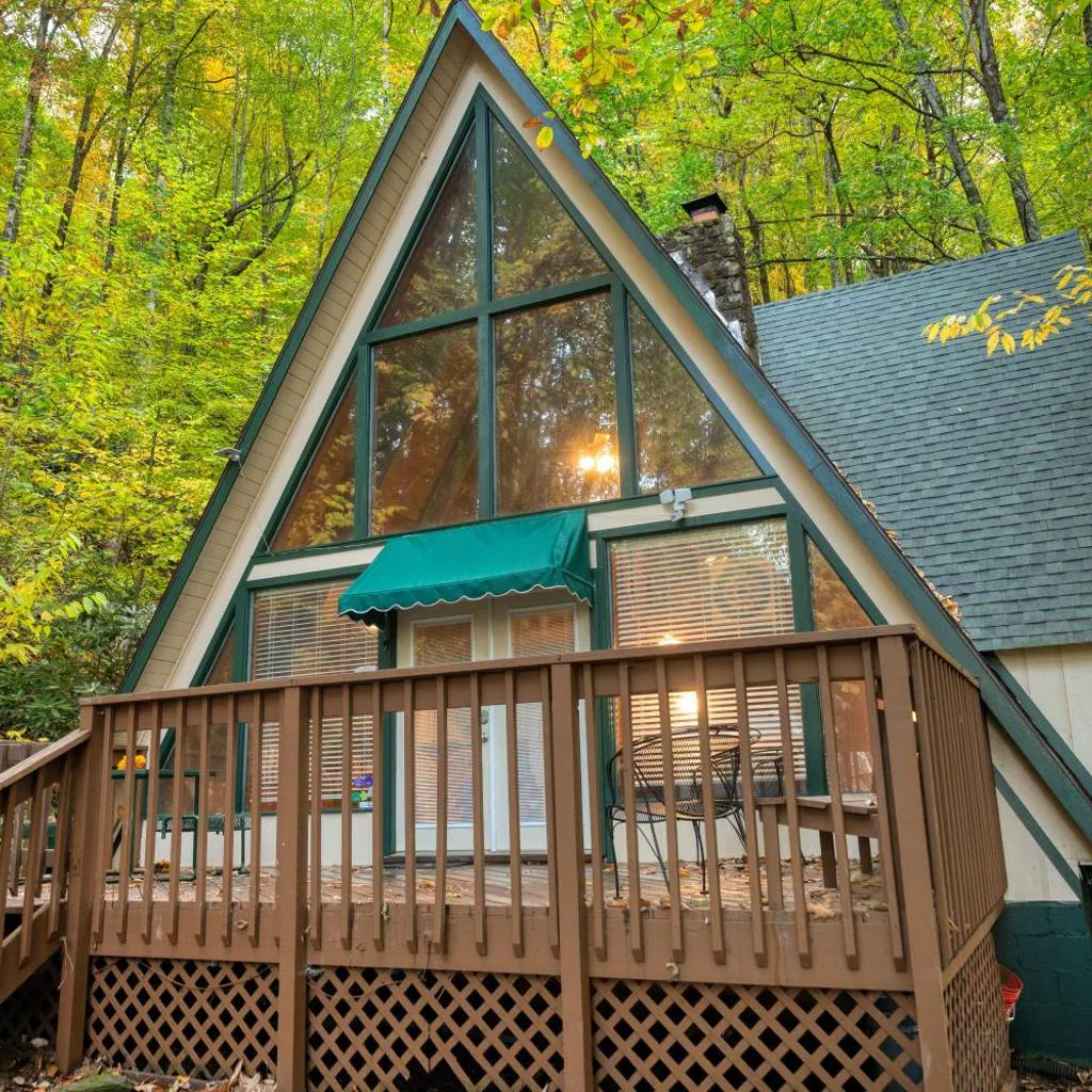 Photograph of Smoky Bear Hideaway