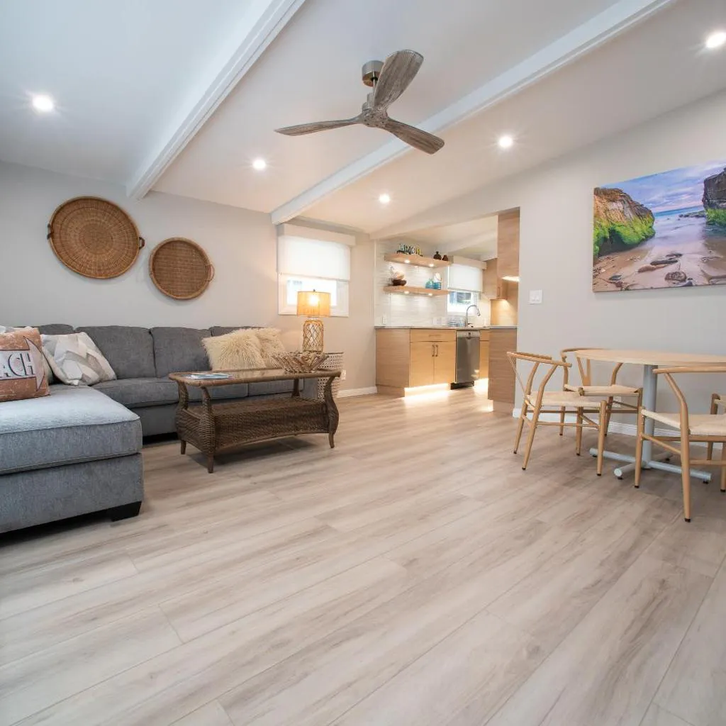 Photograph of La Jolla Windansea Luxury Apt