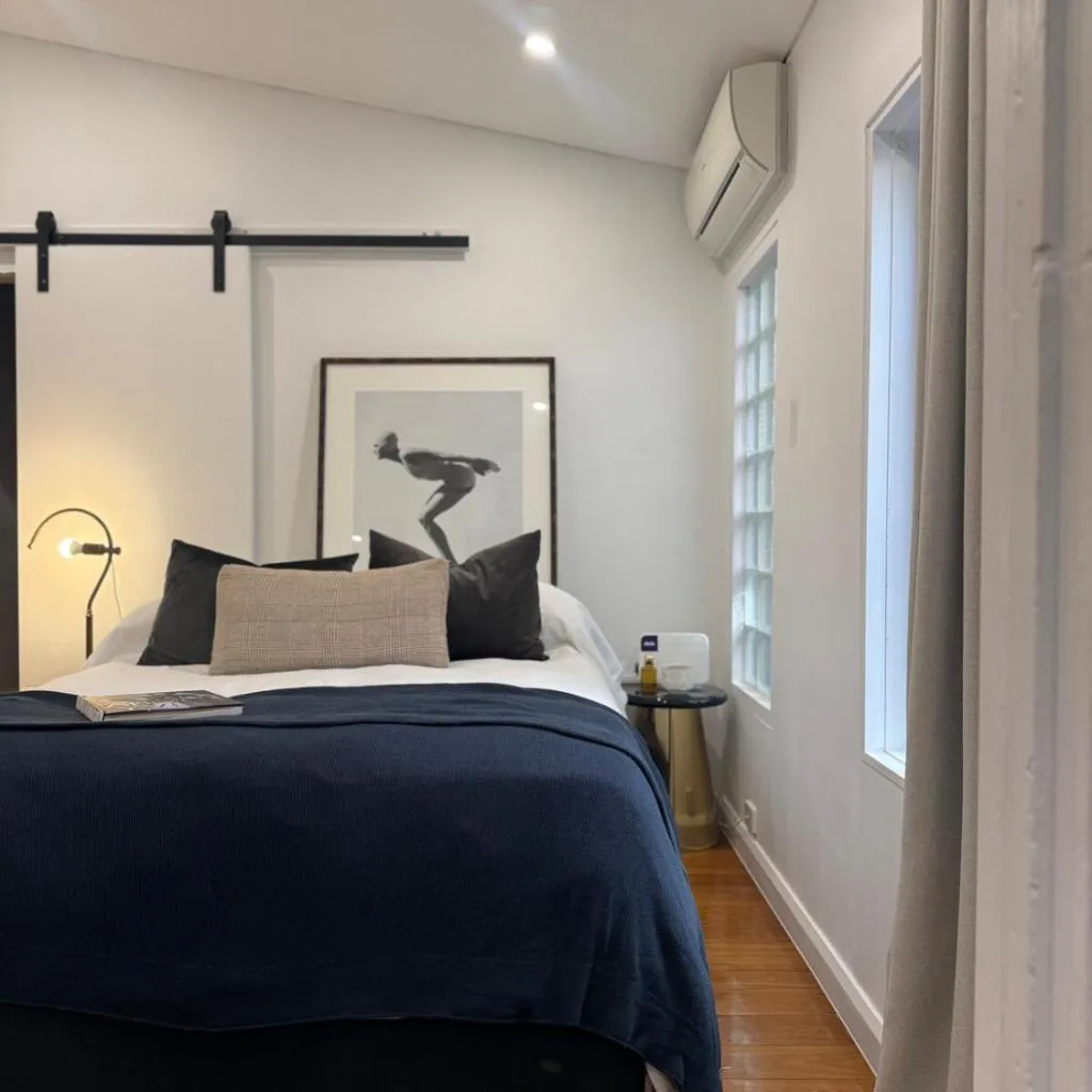 Photograph of Stylish Sydney City Suite Humble-Business friendly