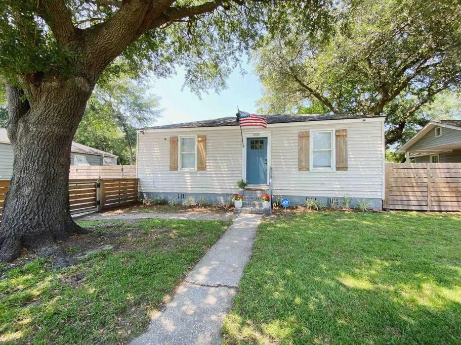 Photograph of Holy City Bungalow