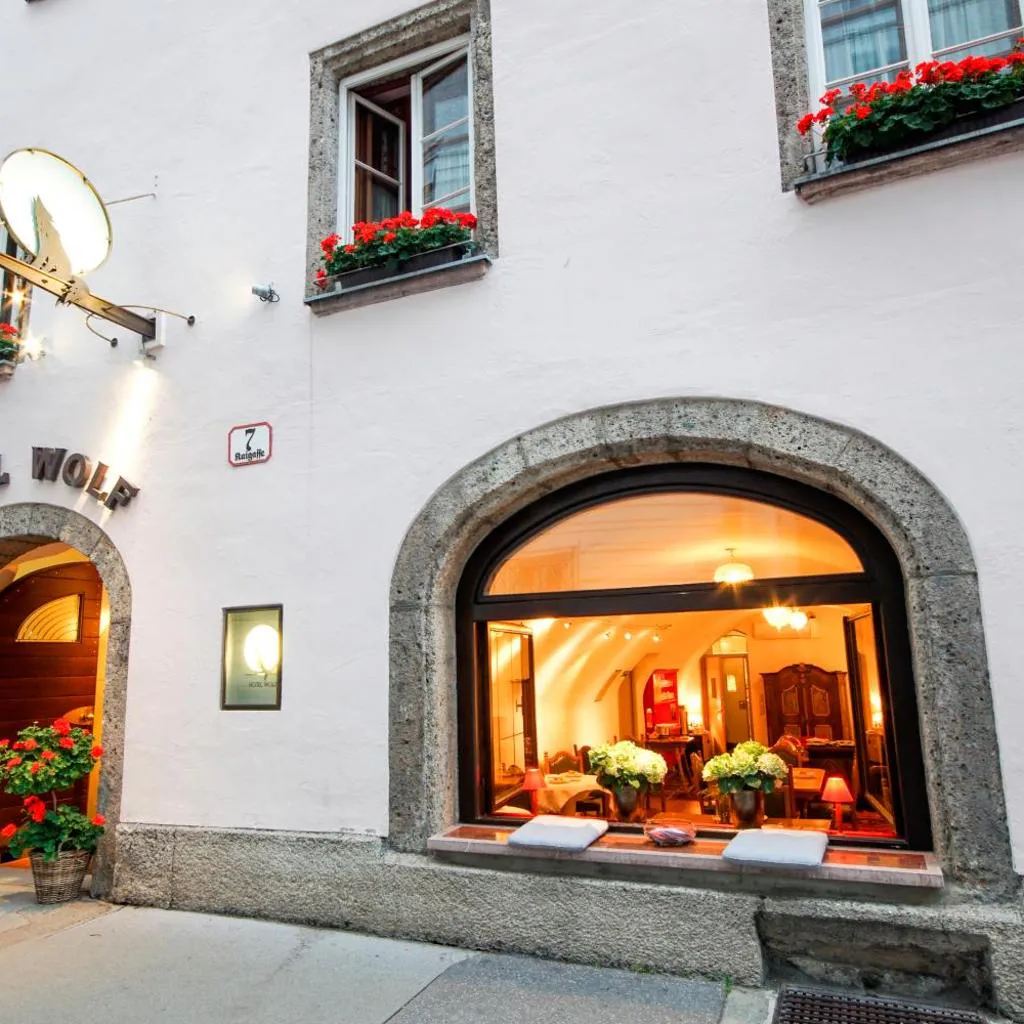 Photograph of Hotel Wolf