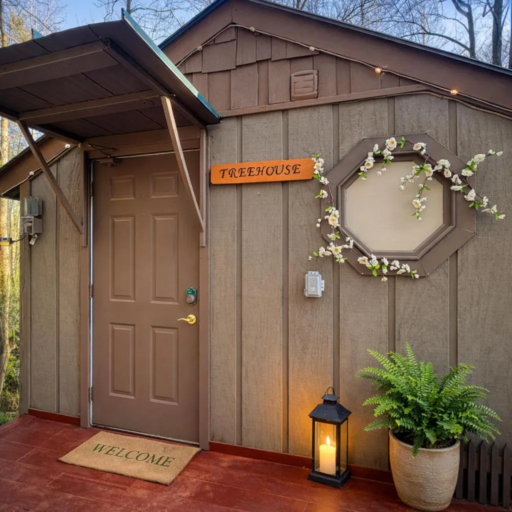 Photograph of The Treehouse at Gatlinburgs Best Kept Secret Tiny Home PetsYES 420YES
