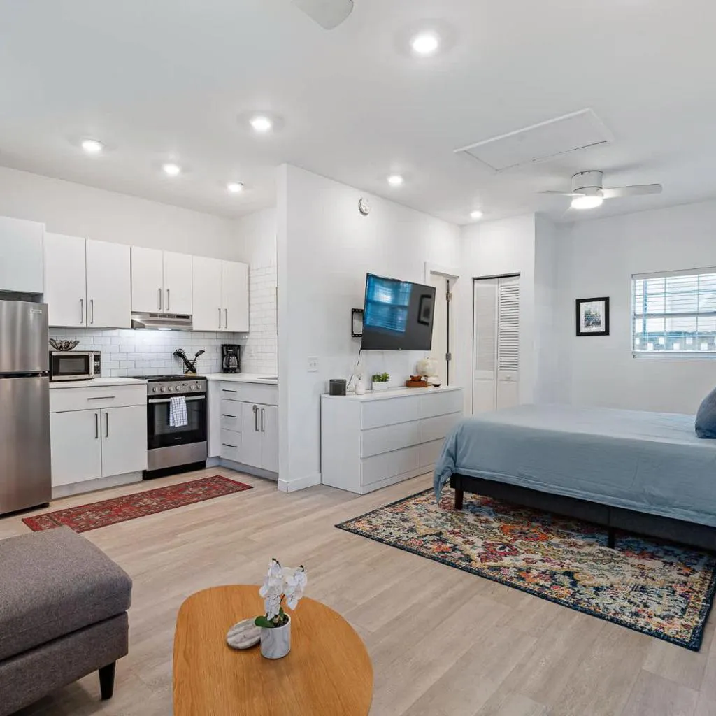 Photograph of Courtyard Cottage- 15 Min Walk to Downtown