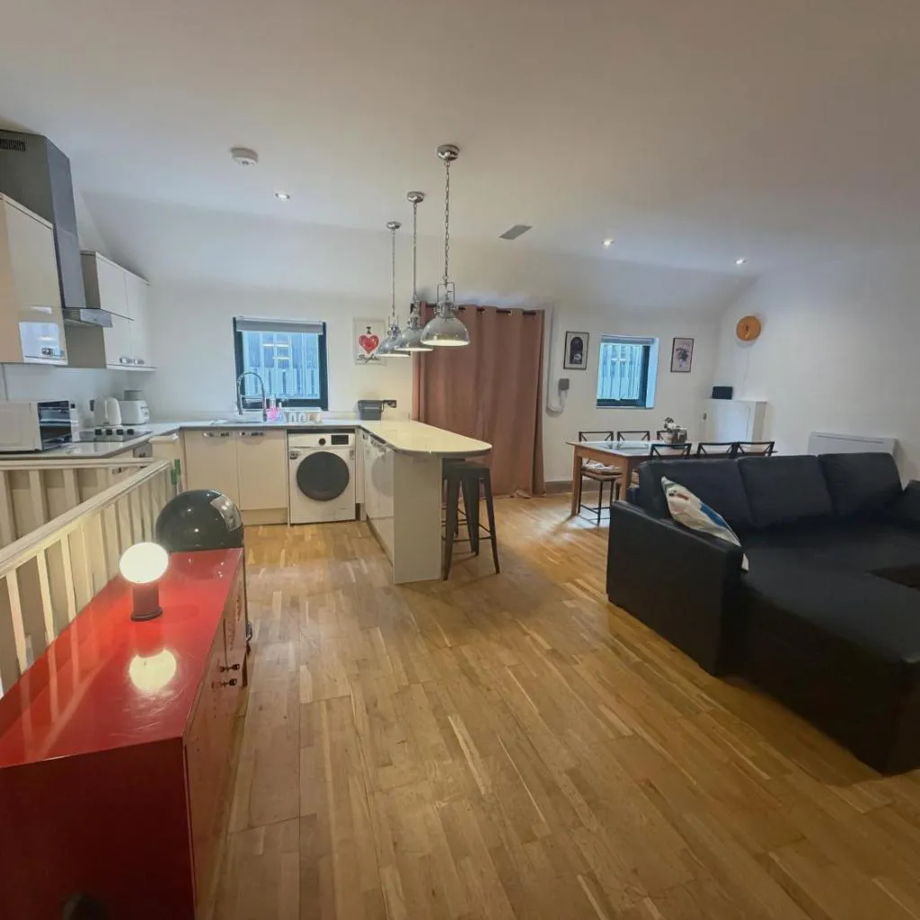 Photograph of Modern 3 bedrooms Central Brighton sleep 9