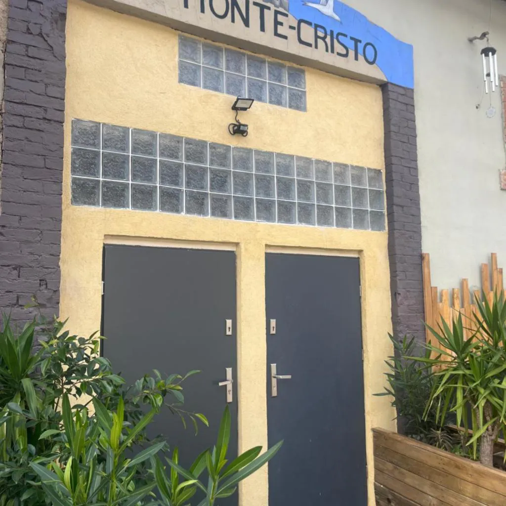 Photograph of Le Monté Cristo