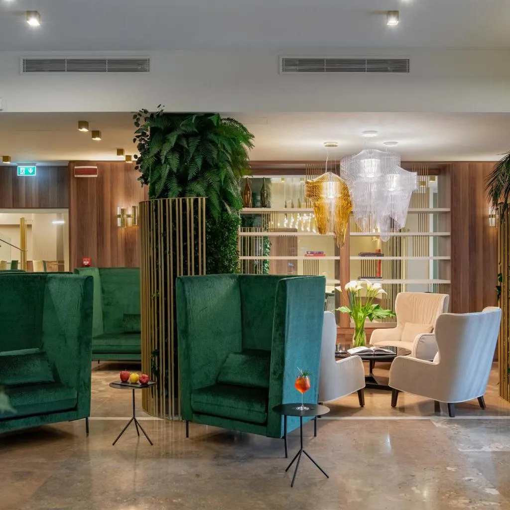Photograph of Hotel Tocq