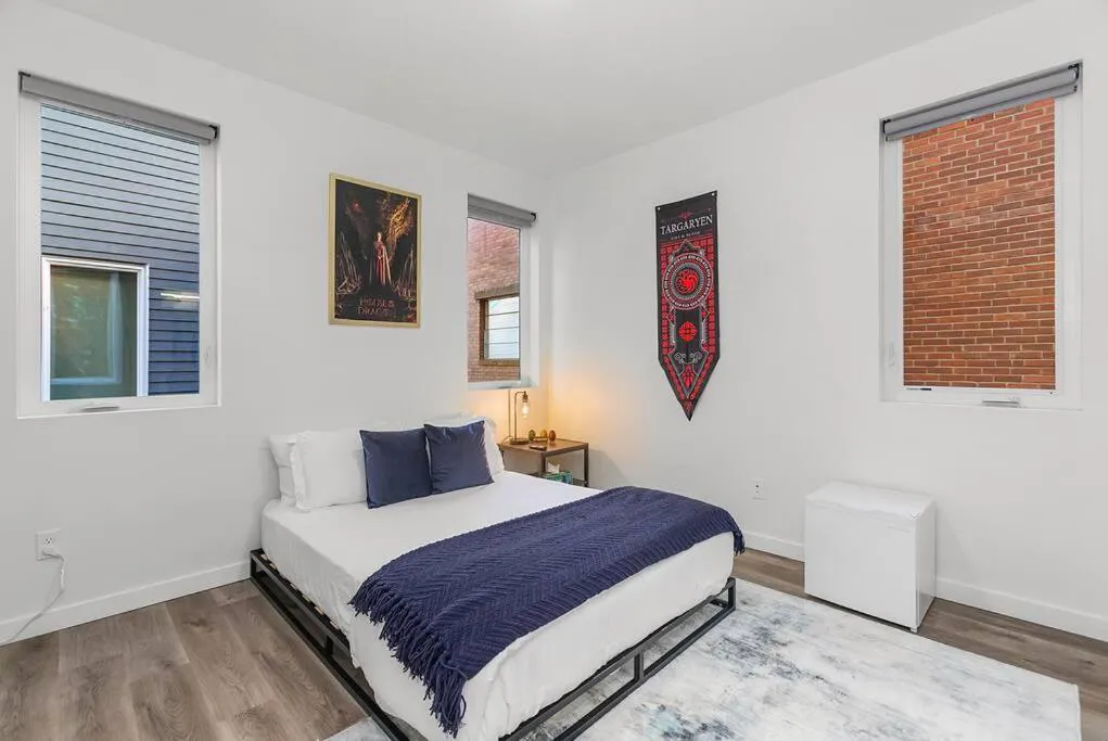 Photograph of Meleys' Crimson Keep: Driftmark's Suite