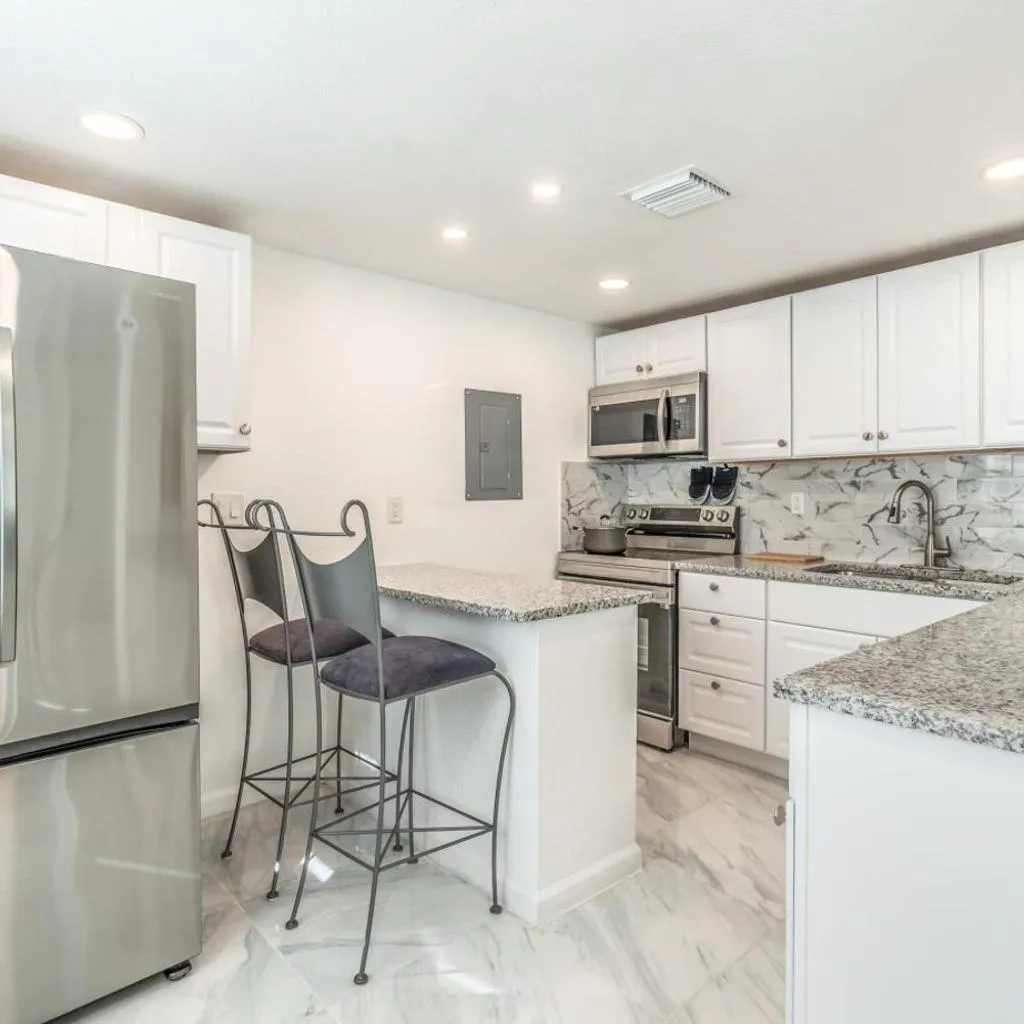 Photograph of Noel Real Estate