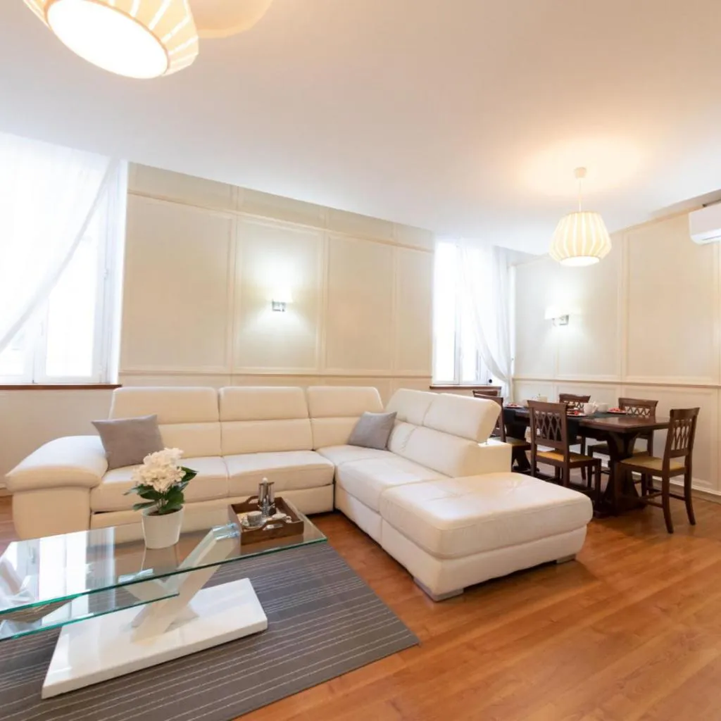 Photograph of The Best Rent - Stylish one-bedroom apartment in Piazza Barberini