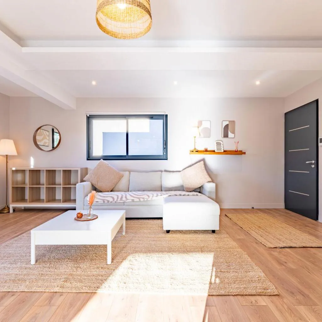 Photograph of La maison Barthe design 4ch clim parking privé