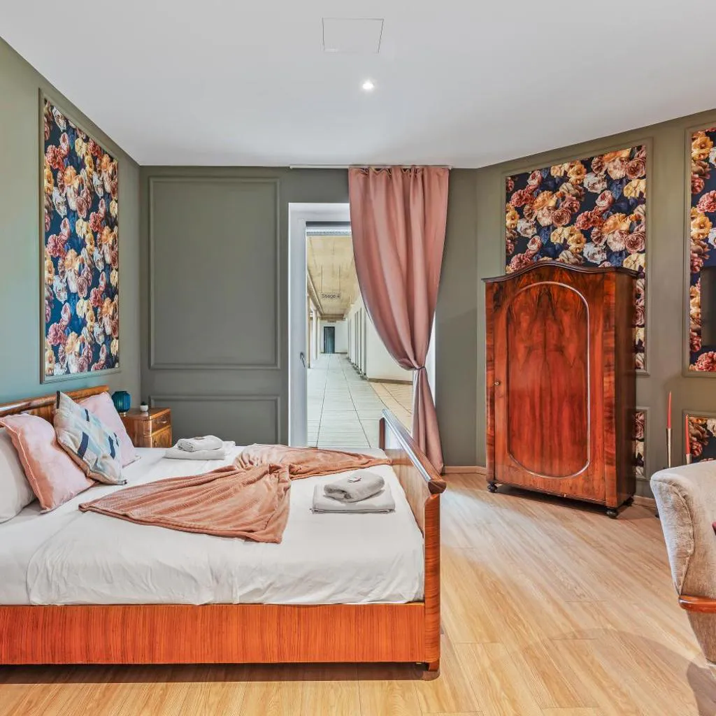 Photograph of VibeStudio B1 - Central Vienna 1090 - 40m2 - Self Check-In - AC
