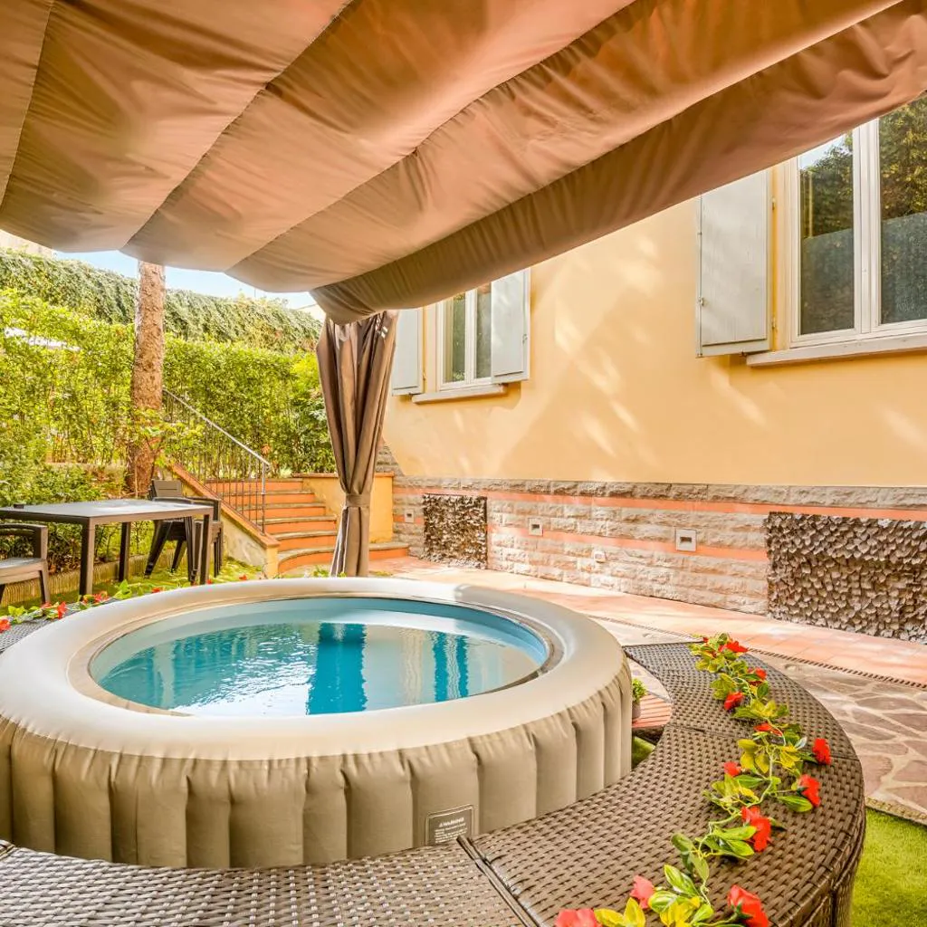 Photograph of Aurora Garden Lodging - Rooms & Apartment