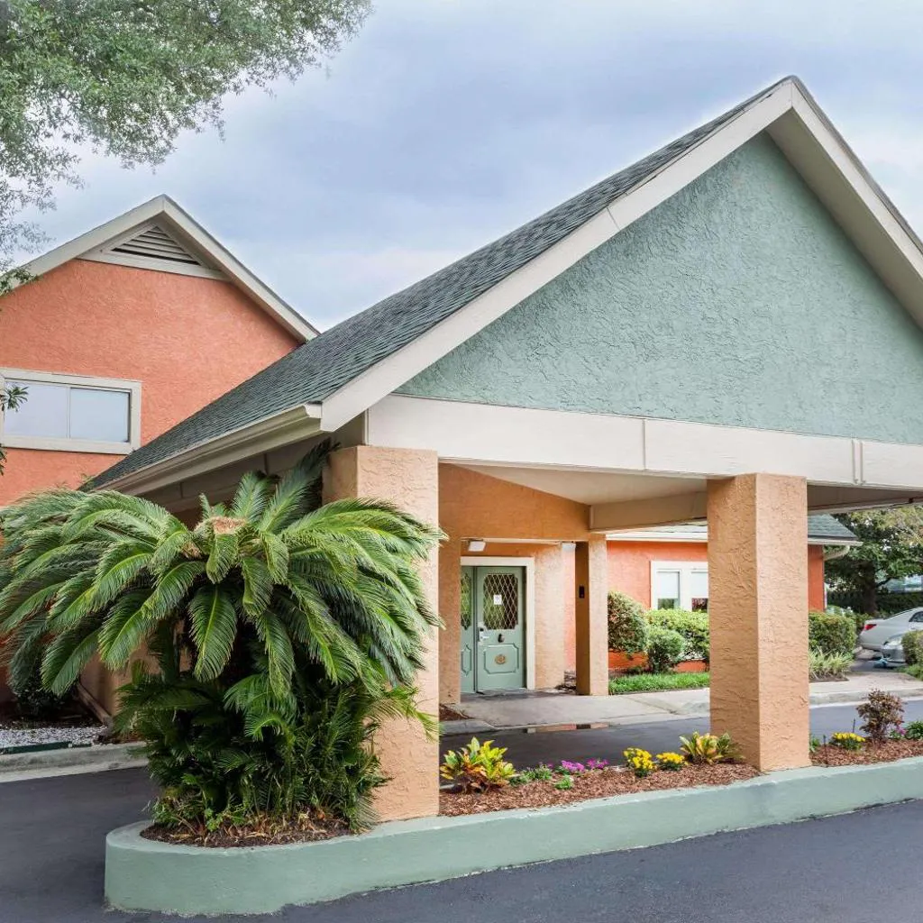 Photograph of Extended Stay of Charleston