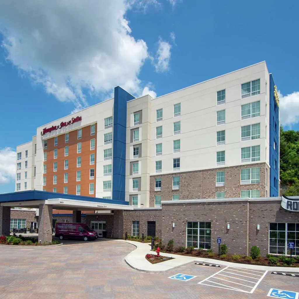 Photograph of Hampton Inn & Suites by Hilton Nashville North Skyline