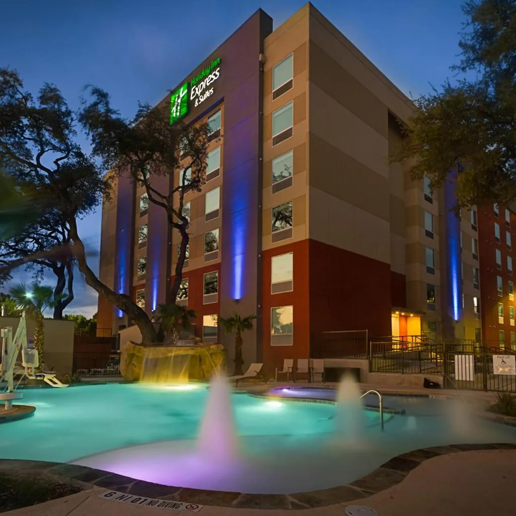 Photograph of Holiday Inn Express & Suites San Antonio Medical - Six Flags by IHG