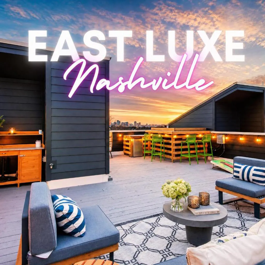 Photograph of East Nash Lux - 13 Beds & City Views