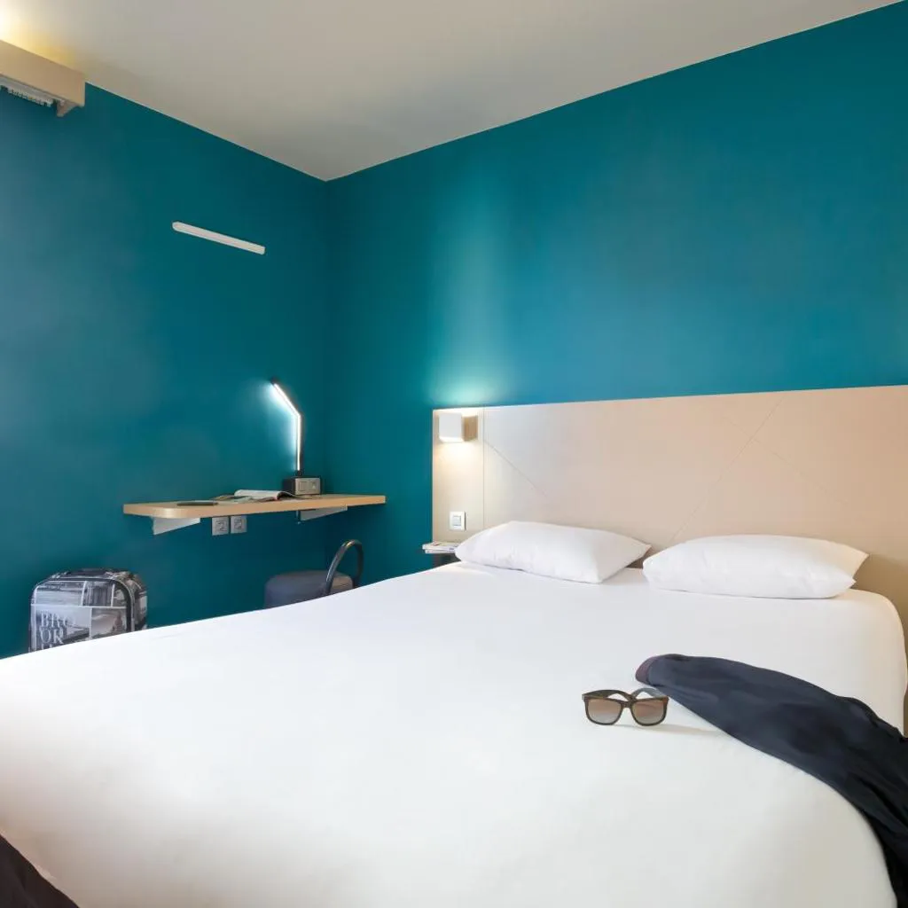Photograph of B&B HOTEL Marseille Centre La Timone