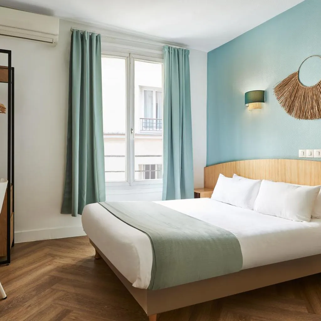 Photograph of Hôtel Kabanel by Happyculture