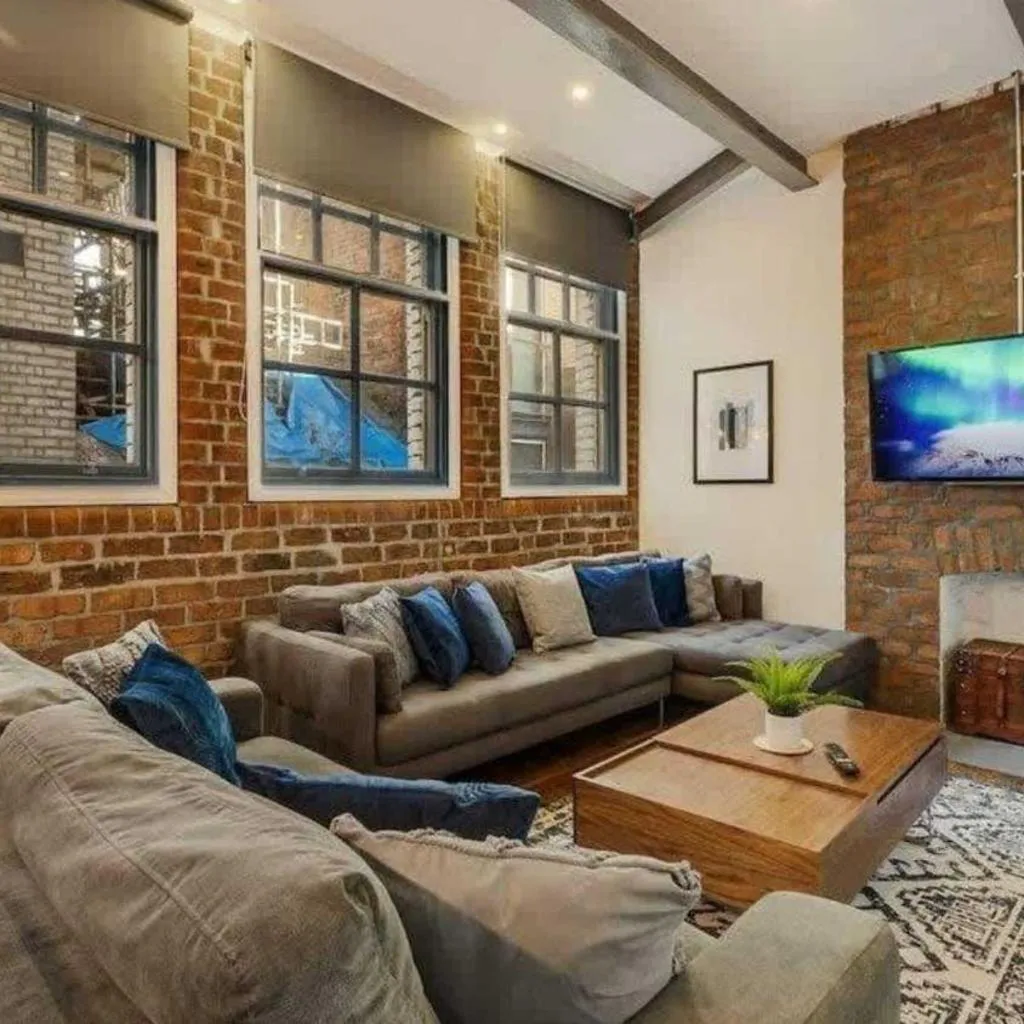 Photograph of Central Warehouse Apt - Sleeps 8, Pet Friendly