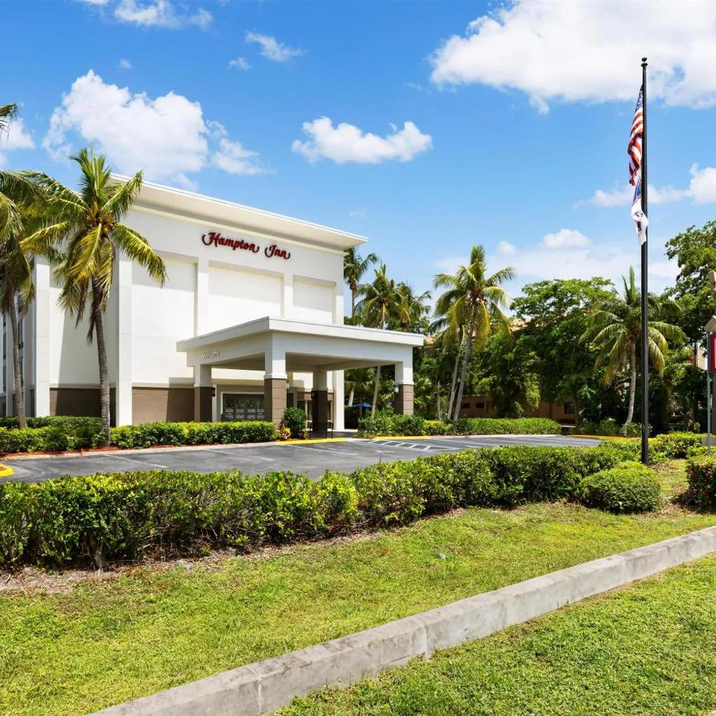 Photograph of Hampton Inn Naples-Central