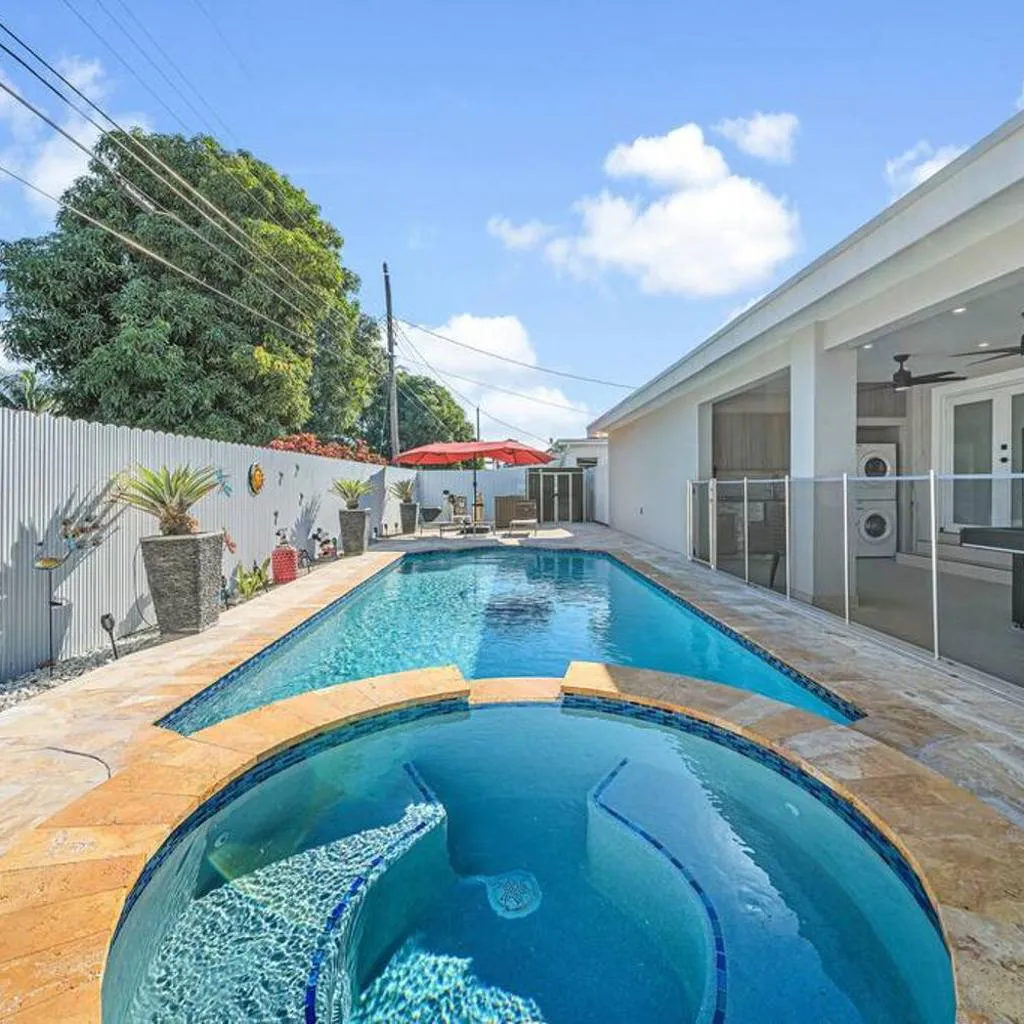 Photograph of 3 2 Family friendly Brand New Home w Pool