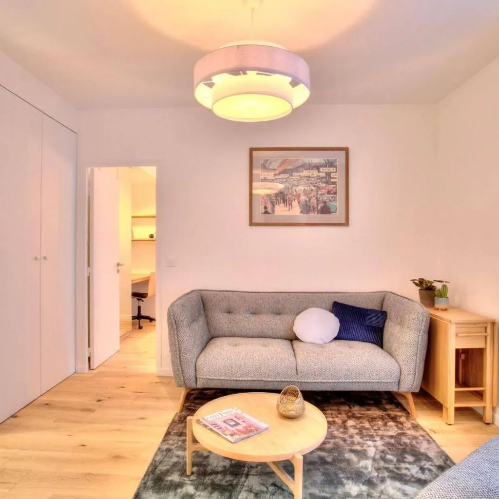 Photograph of Elegant and comfortable apartment in Paris 17th arrondissement