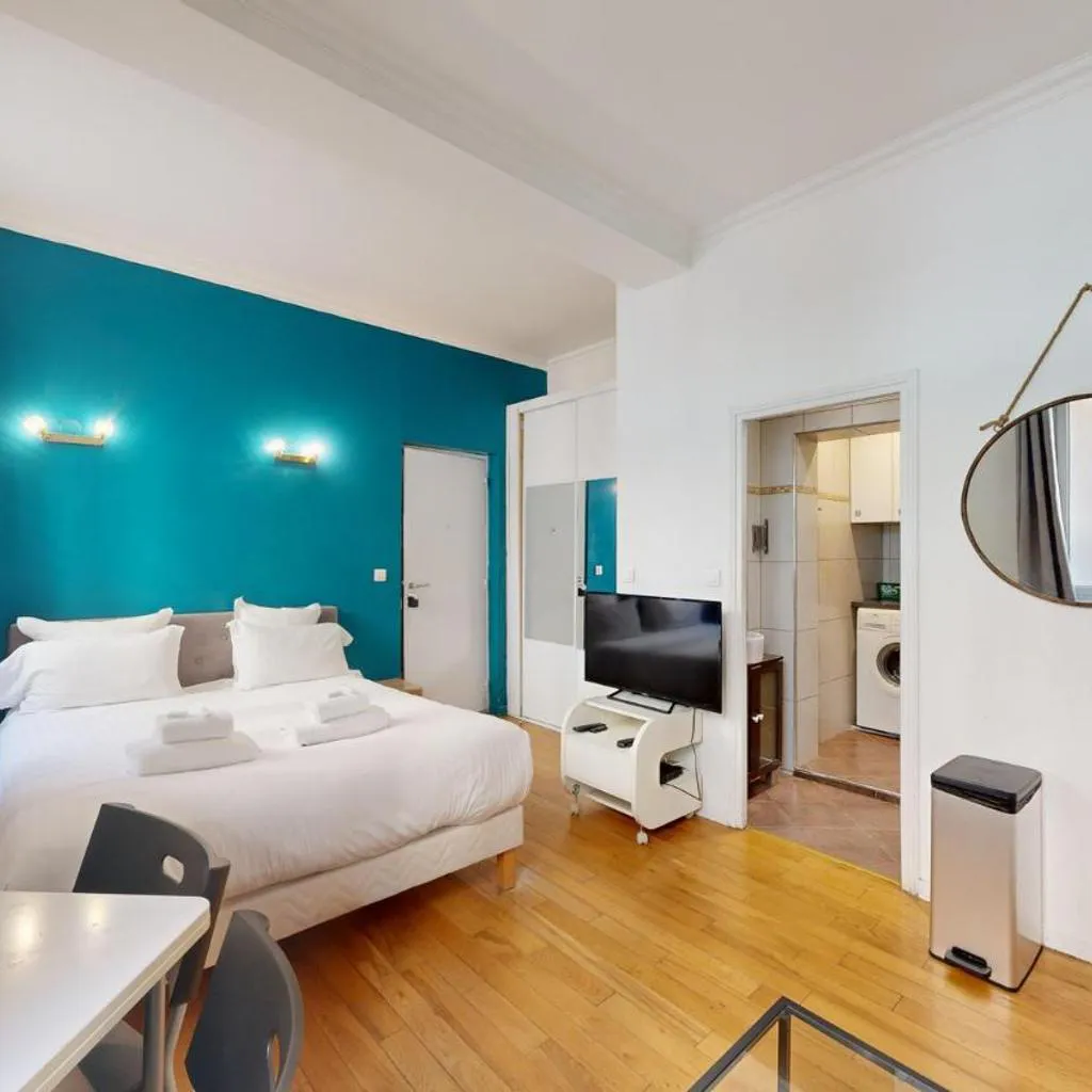 Photograph of Bluestay 235 - Superbe appartement à Paris