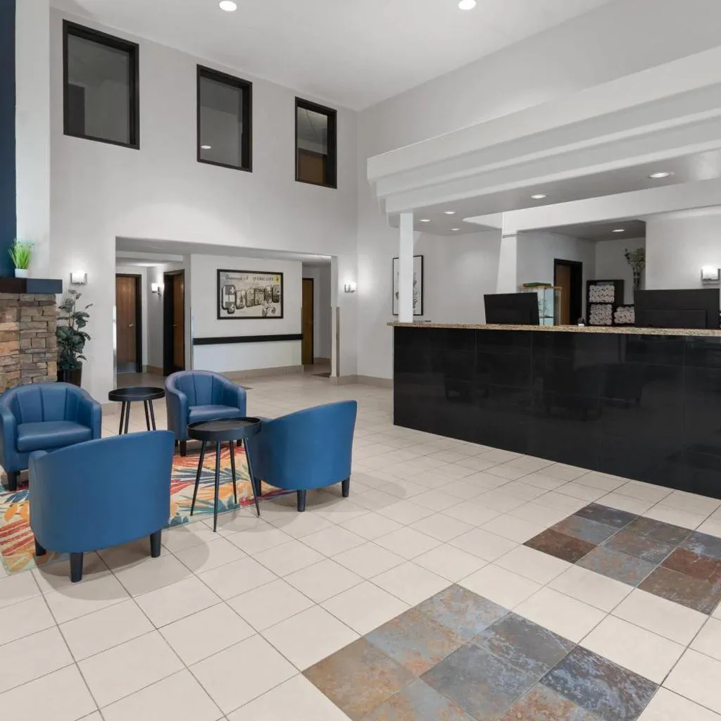 Photograph of Super 8 by Wyndham Quebec City