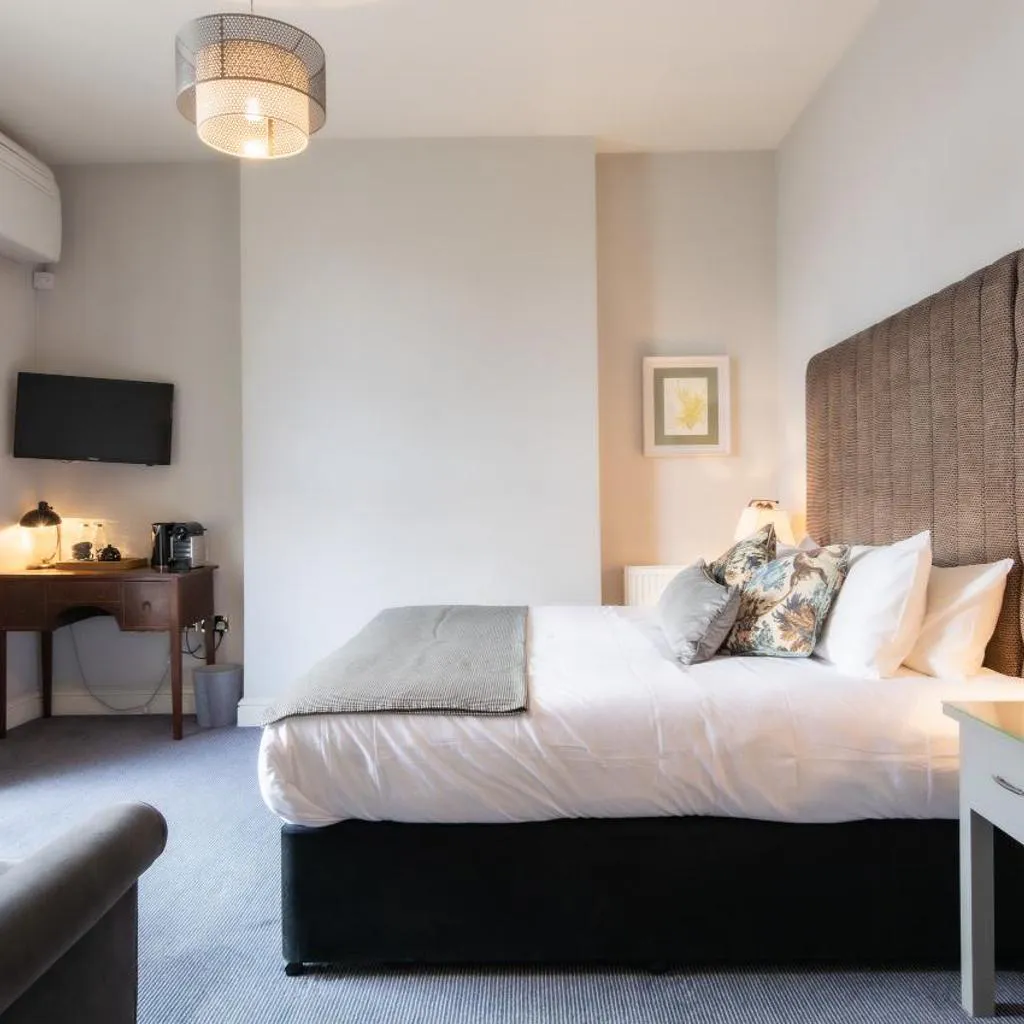 Photograph of Tulse Hill Hotel
