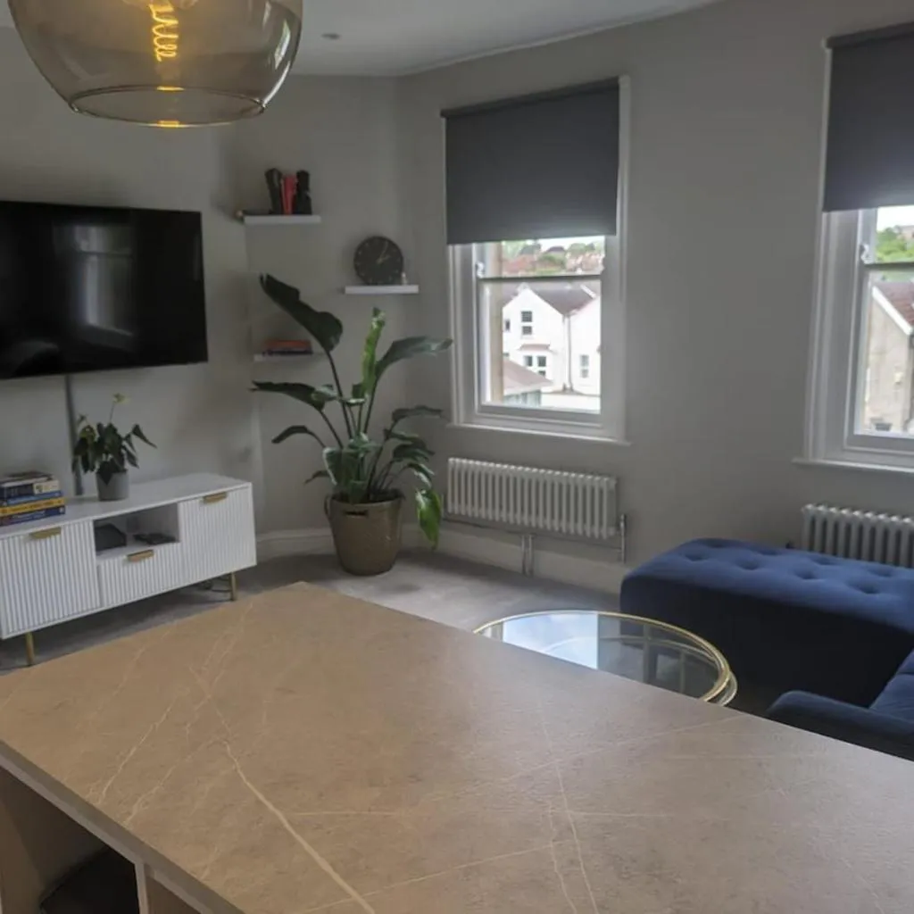 Photograph of New clifton apartment with free parking