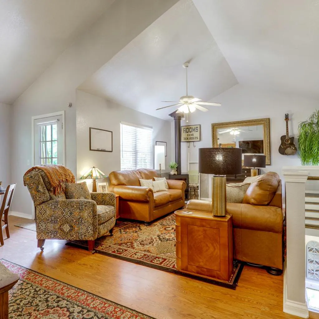 Photograph of Cozy Gatlinburg Townhome w/ Deck in Arts District