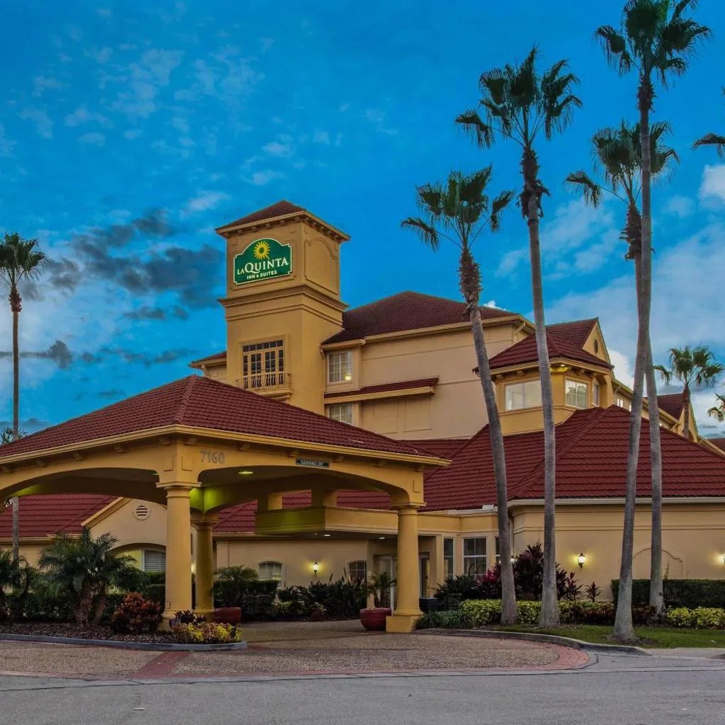 Photograph of La Quinta by Wyndham Orlando Airport - On Property Food Trucks & Free Airport Shuttle!