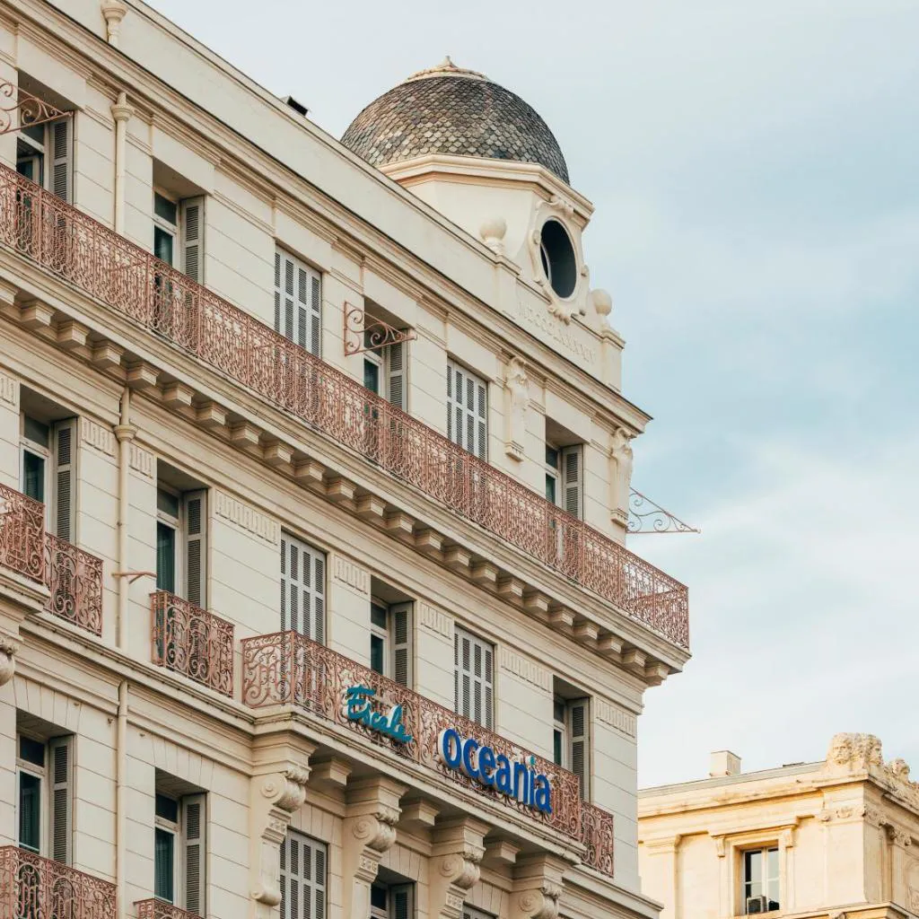 Photograph of Escale Oceania Marseille Vieux Port