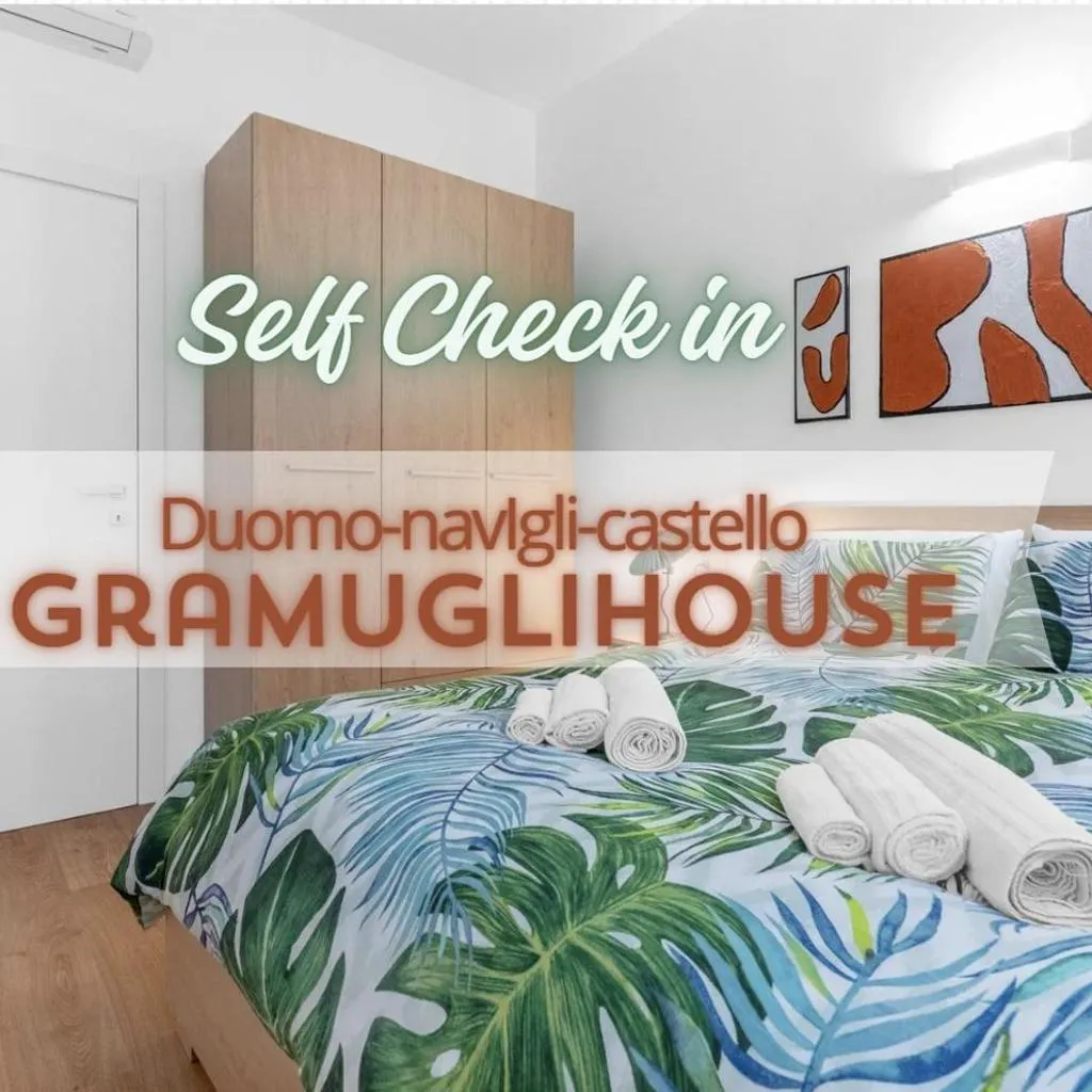 Photograph of Duomo-Navigli-Castle GramugliHouse