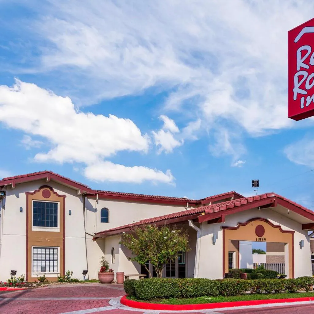 Photograph of Red Roof Inn Houston East I-10