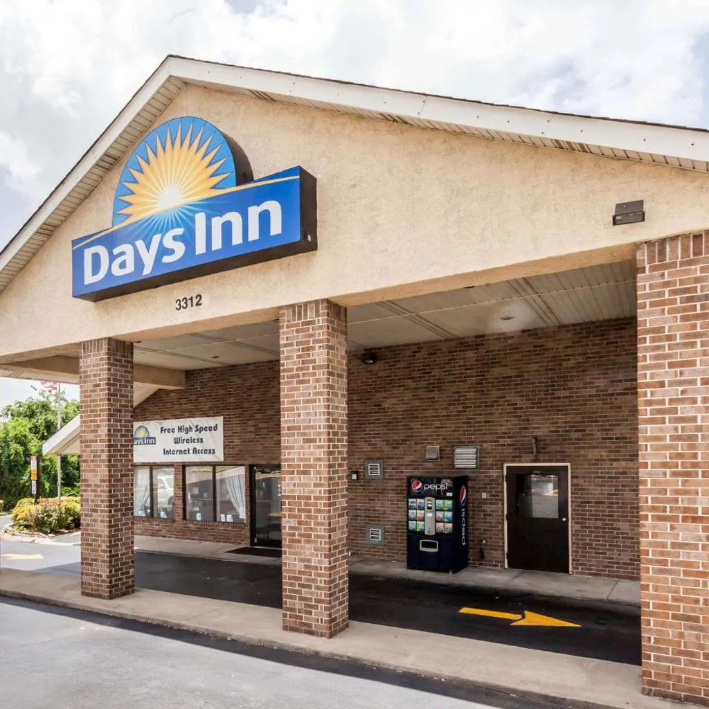 Photograph of Days Inn by Wyndham Nashville N Opryland/Grand Ole Opry