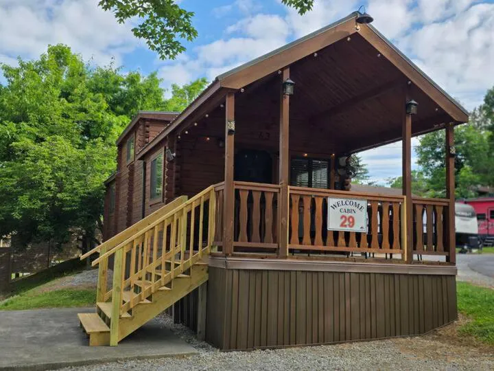 Photograph of Family & Pet Friendly Cabin with Loft in PF